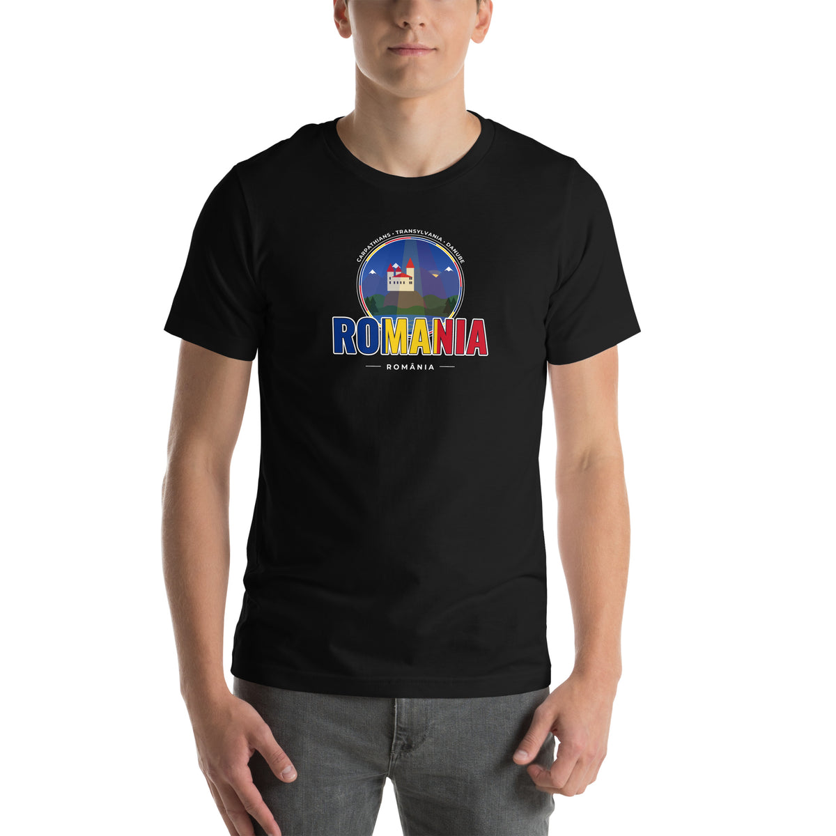 Tricou ROMÂNIA – Carpați, Transilvania și Dunărea, vedere din față cu ilustrație în albastru, galben și roșu